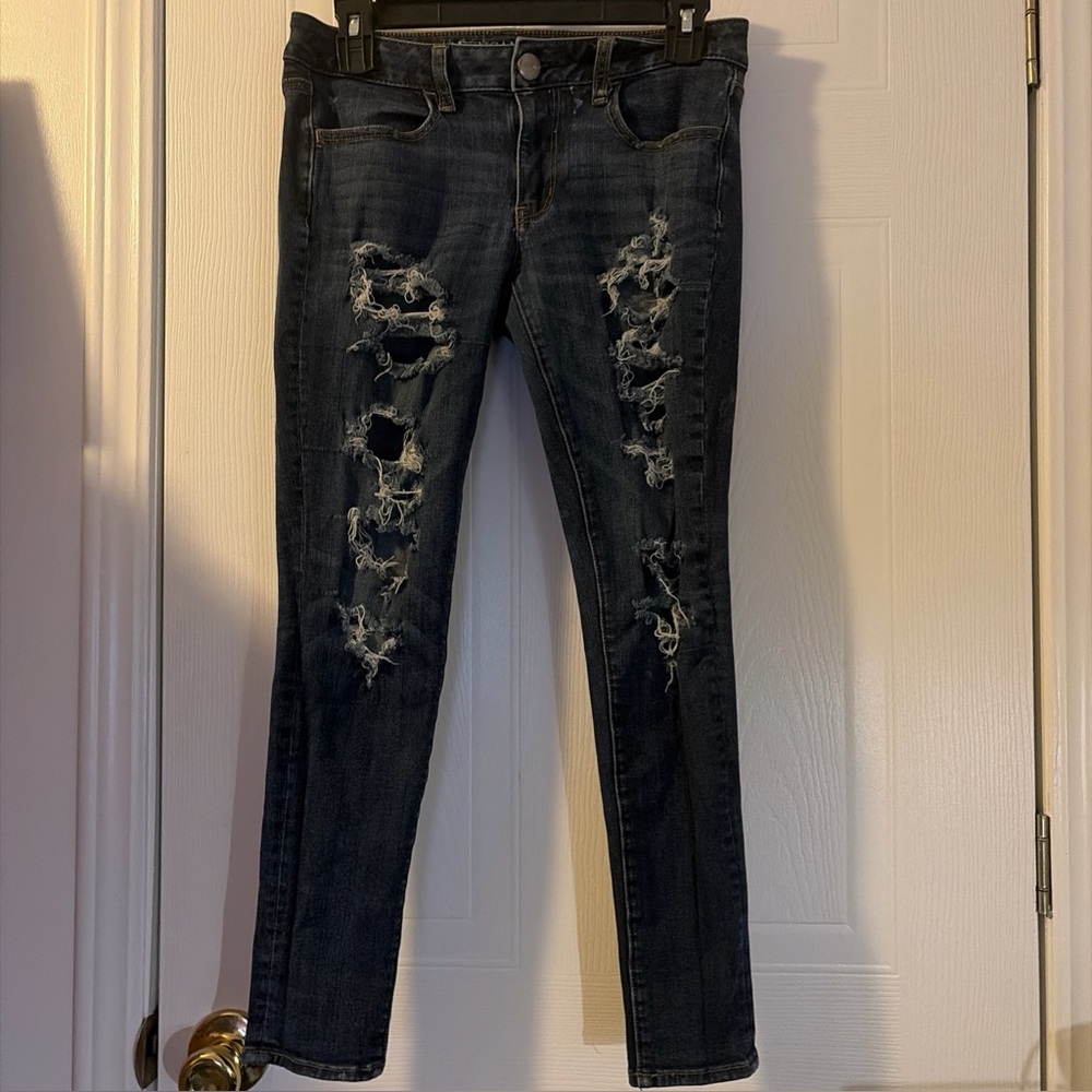 American Eagle Jeans Women’s Size 6 Blue Distressed Jeggings 360 Super Stretch